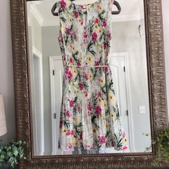 Allison Taylor Floral Pleated Midi Dress Women's Size 6- Sytle# LZY-Dress-C - Picture 2 of 11